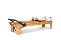 Galaxy Reformer — Vista general, estructura de roble macizo y tapizado camel